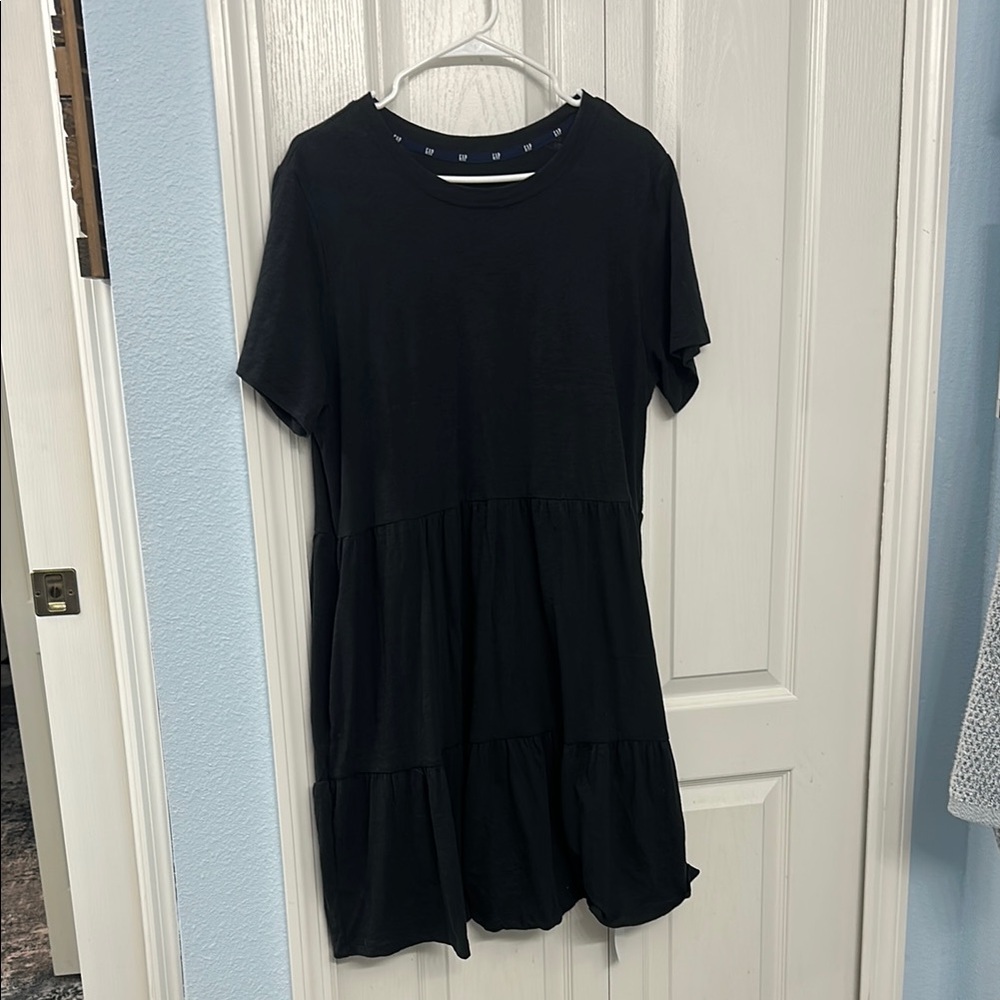 NWT GAP Classic Black T-Shirt Dress